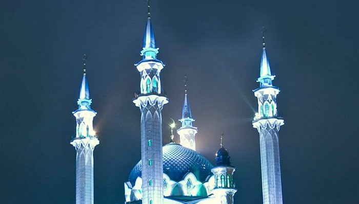 Во всех мечетях Москвы молятся о жертвах терактов