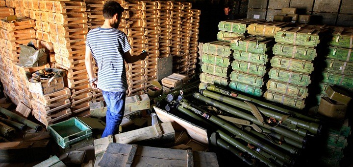 Установлено количество похищенного радикалами со складов во Львове оружия