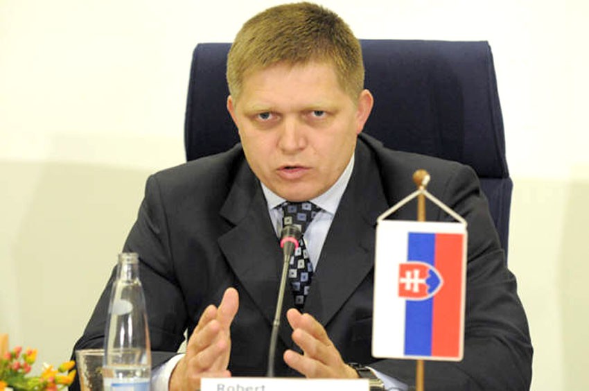 Премьер Словакии: ЕС отменит санкции против России сразу после США