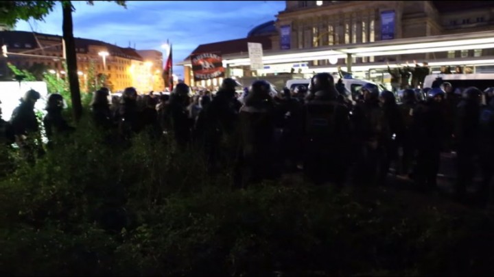 В Лейпциге прошёл митинг с призывами «Русские, добро пожаловать»