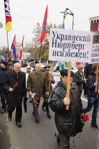 Горстка смельчаков вышла на антибандеровский марш в Киеве 