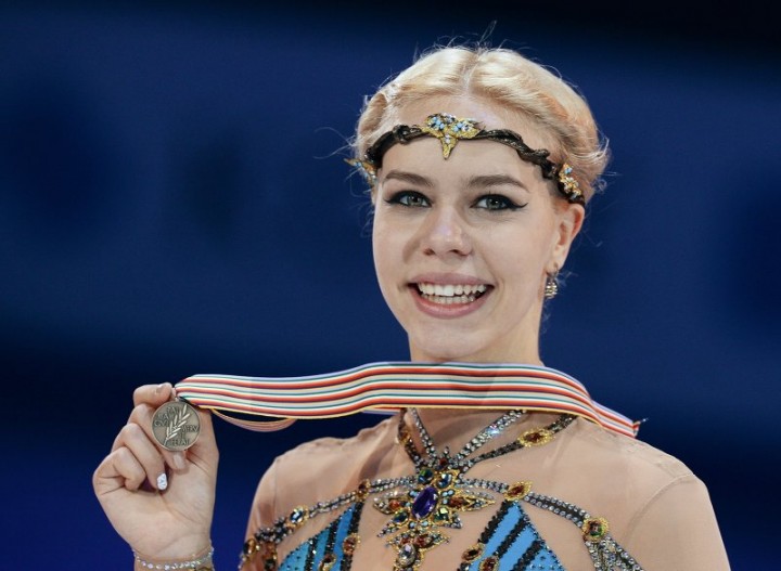 Российский триумф: фигуристки Медведева, Радионова и Погорилая взяли все медали ЧЕ