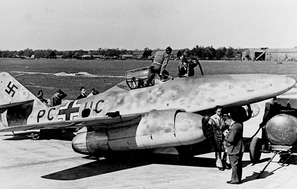 Счет открыт: как советские летчики учились сбивать реактивные самолеты
