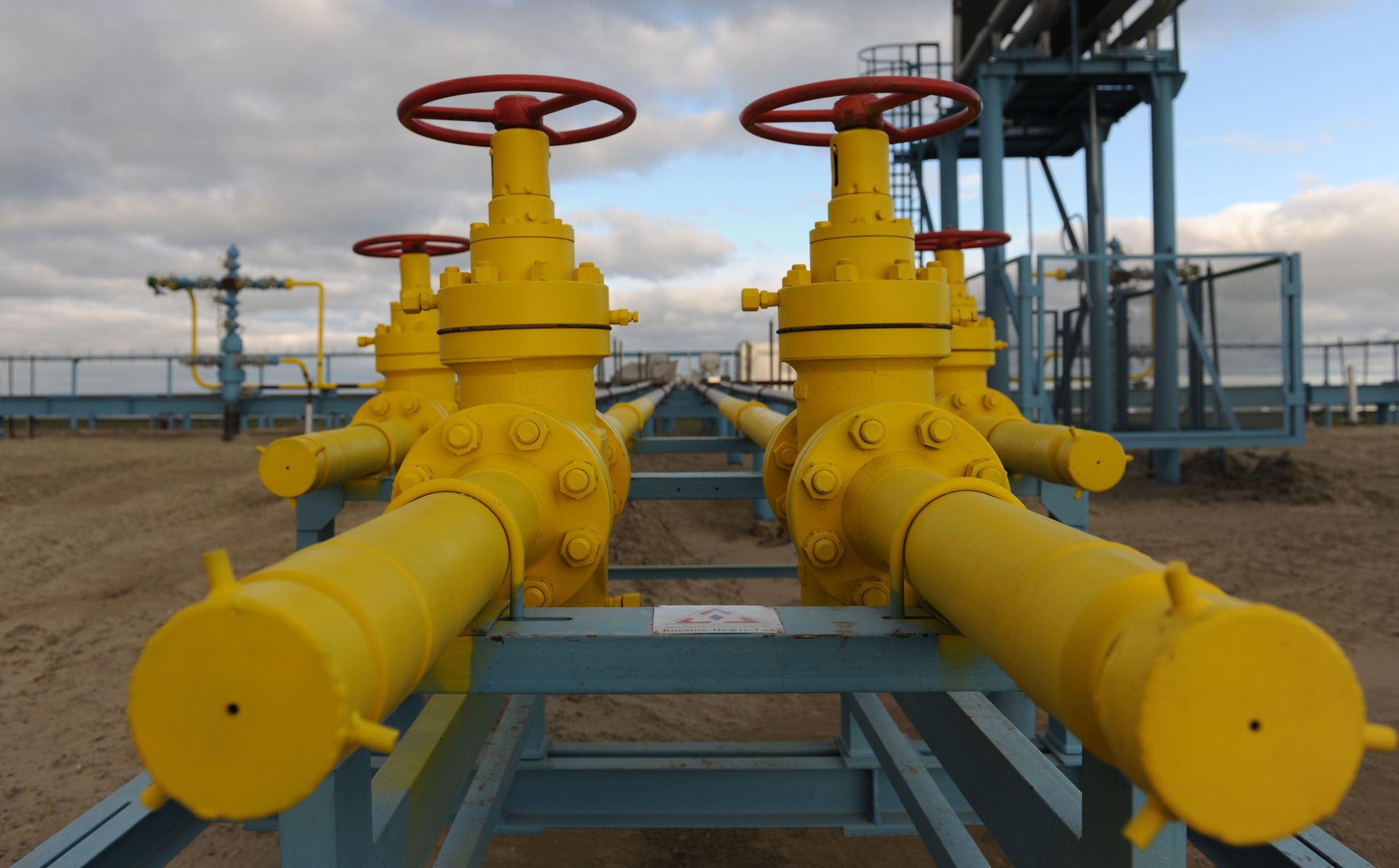 Польша приостановила поставки газа на Украину из-за аварии