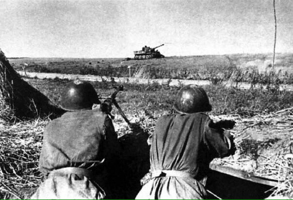 5 июля 1943 года начались первые бои на Курской дуге