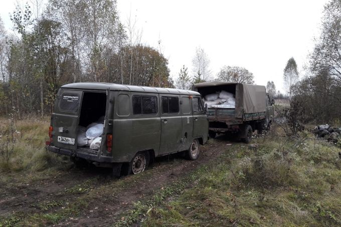 Брянские таможенники открыли огонь по машинам, перевозившим 4 тонны мяса с Украины