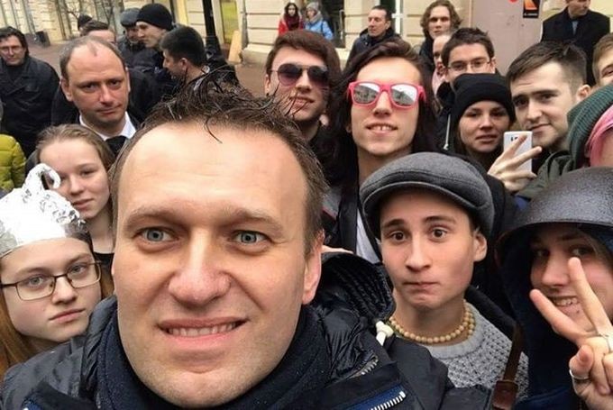 Навальный и «праздник непослушания»: Лох — не мамонт…