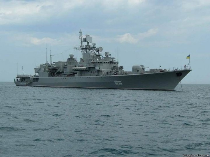 Украинский фрегат «Гетман Сагайдачный» отказался подчиняться Киеву и поднял Андреевский флаг