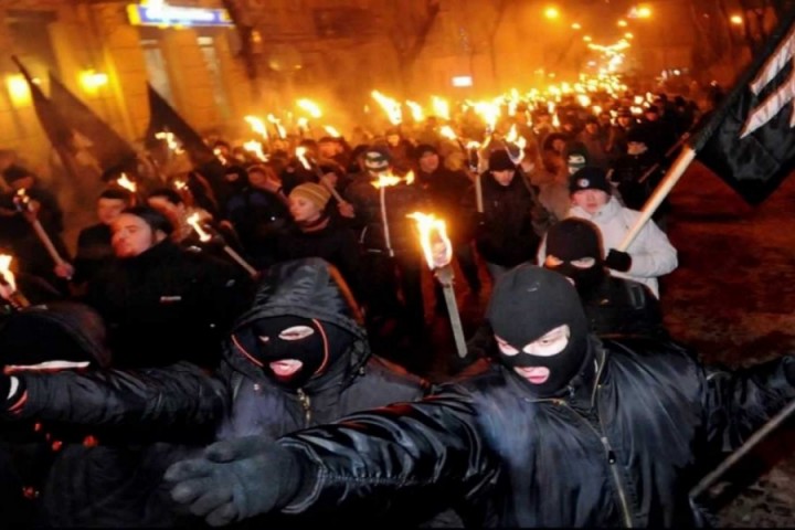 Обыкновенный украинский фашизм. Много фото