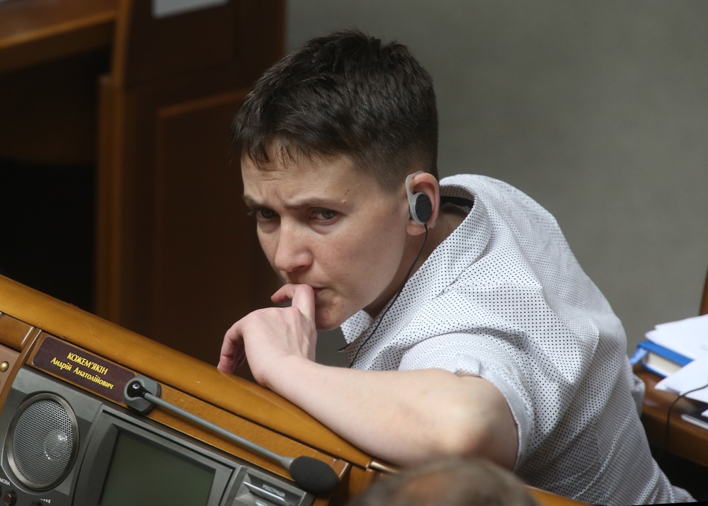 Савченко выйдет из тюрьмы на помощь Порошенко?