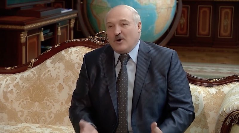 Лукашенко заигрывает с католиками: Еще один невыученный украинский урок