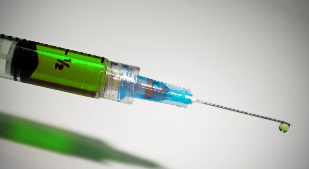 «Укол смерти»: Украина заключила контракт на поставку вакцины Pfizer