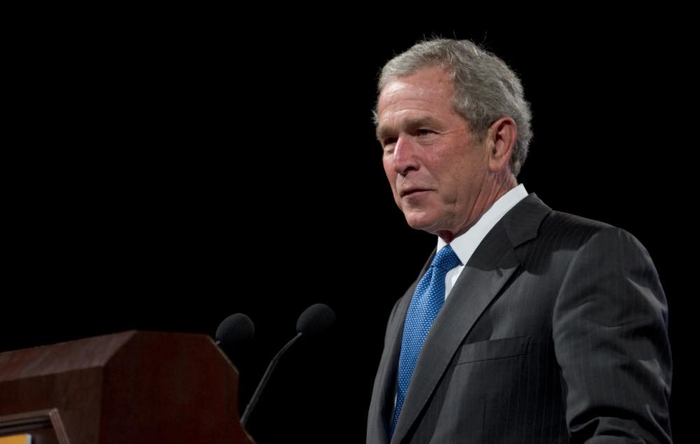 Буш заявил о «злобной силе», которая гнетет США