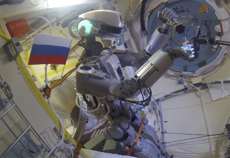 Роскосмос планирует вывести на орбиту антропоморфного робота «Теледроид»