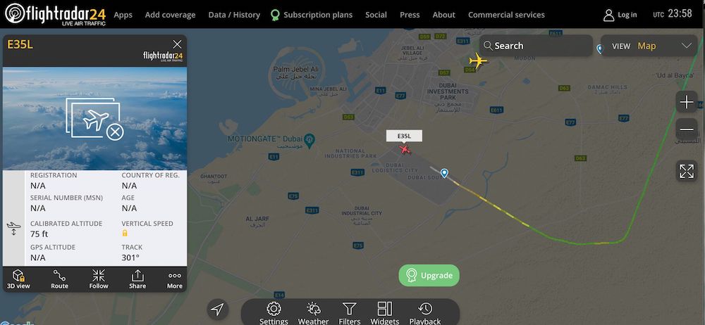 Самолет из Нурсултана приземлился в Дубае